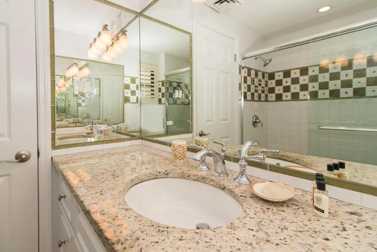 Дом отдыха Georgetown Villas #113 Seven Mile Beach Каймановы острова